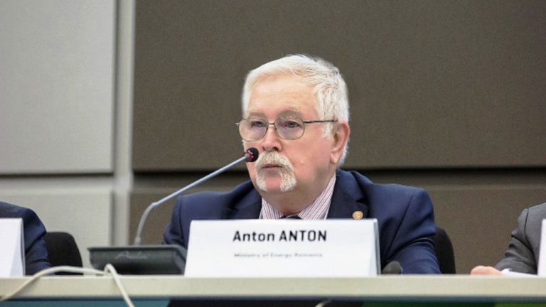 Anton Anton, Ministrul Energiei: Încercăm să atragem investitori în combinate de îngrăşăminte
