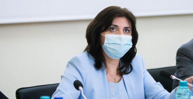 Peste 1.800 de clădiri de școli și grădinițe, adică 16% din unitățile de învățământ analizate, nu au apă curentă, ia 43% nu sunt racordate la canalizare, conform datelor oficiale ale Ministerului Educației