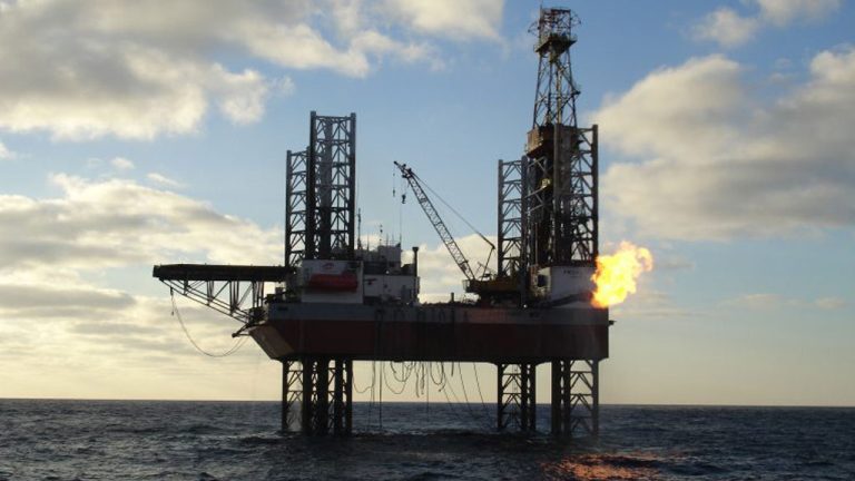 Marea Neagră poate fi o nouă Mare a Nordului în privinţa zăcămintelor de petrol şi gaze – studiu