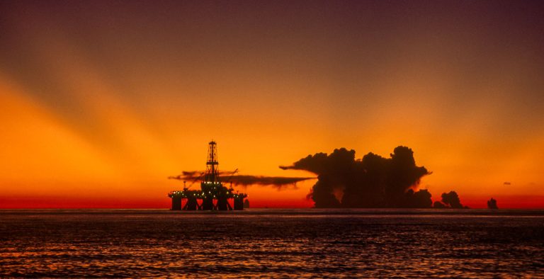 Radu Dudău, ENERGY POLICY GROUP: “Stoparea investiţiilor în perimetrele de gaze din Marea Neagră va afecta reputaţia ţării”